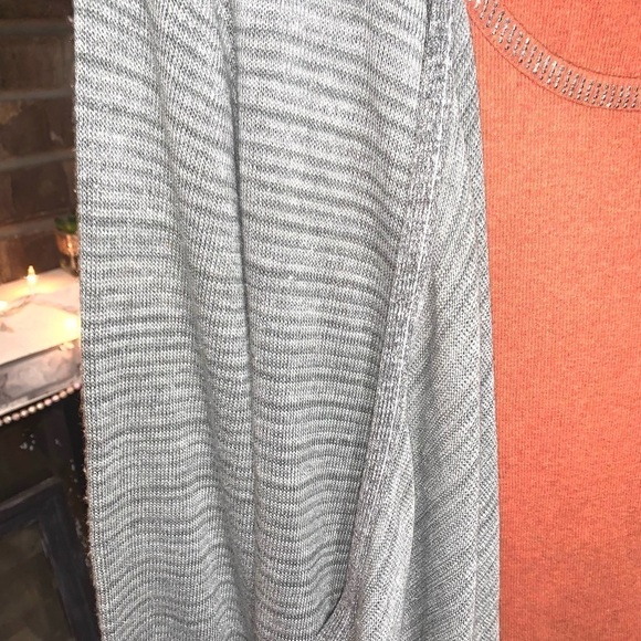 AB Studio shimmery Cardigan and Buffalo orange tank top with bling outline M/L - Picture 7 of 11
